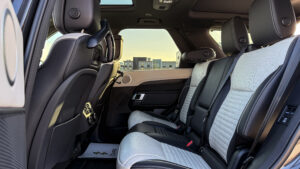 Land Rover Discovery 2023 - Image 7