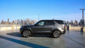 Land Rover Discovery 2023 - Image 4