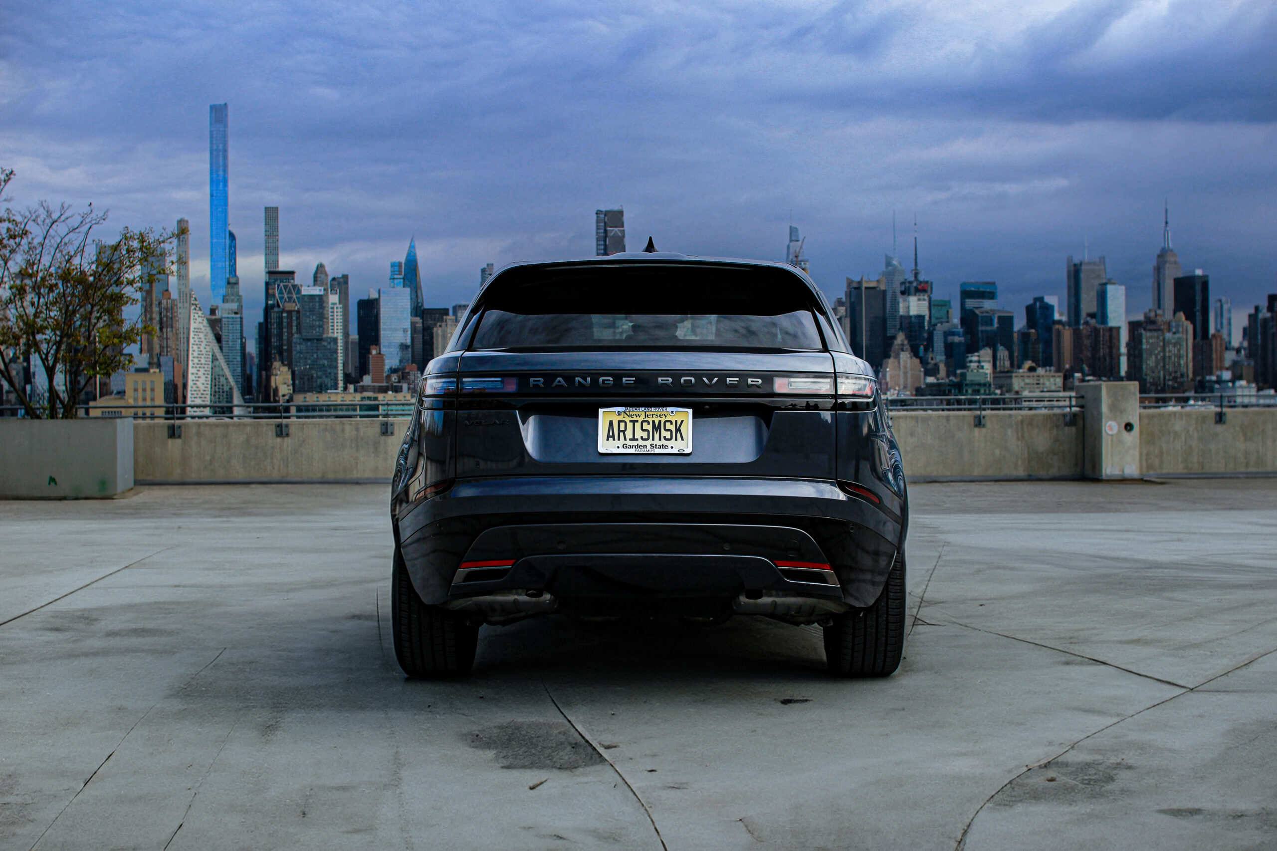 Land Rover Range Rover Velar 2024 - Image 4